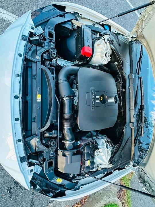 2017 Jaguar XE - Image 20 of 20