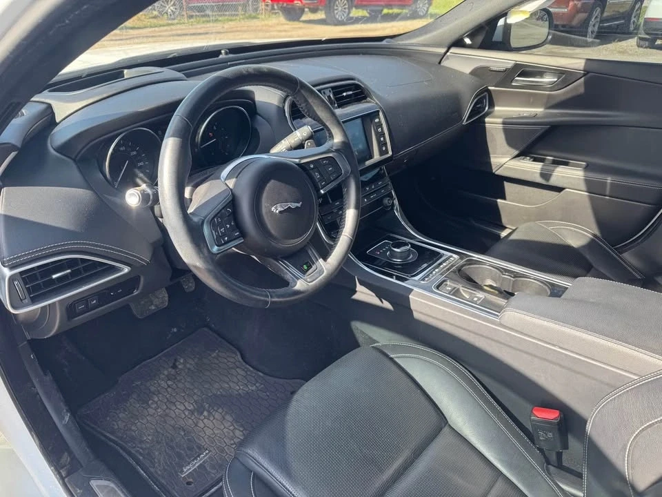 2017 Jaguar XE - Image 12 of 16