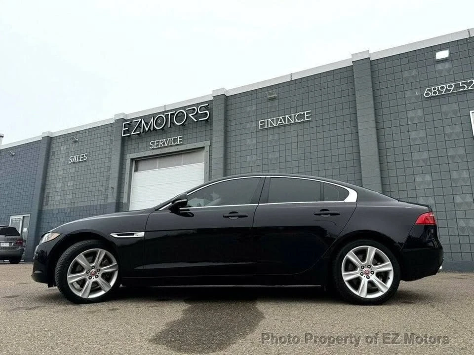 2017 Jaguar XE - Image 2 of 5