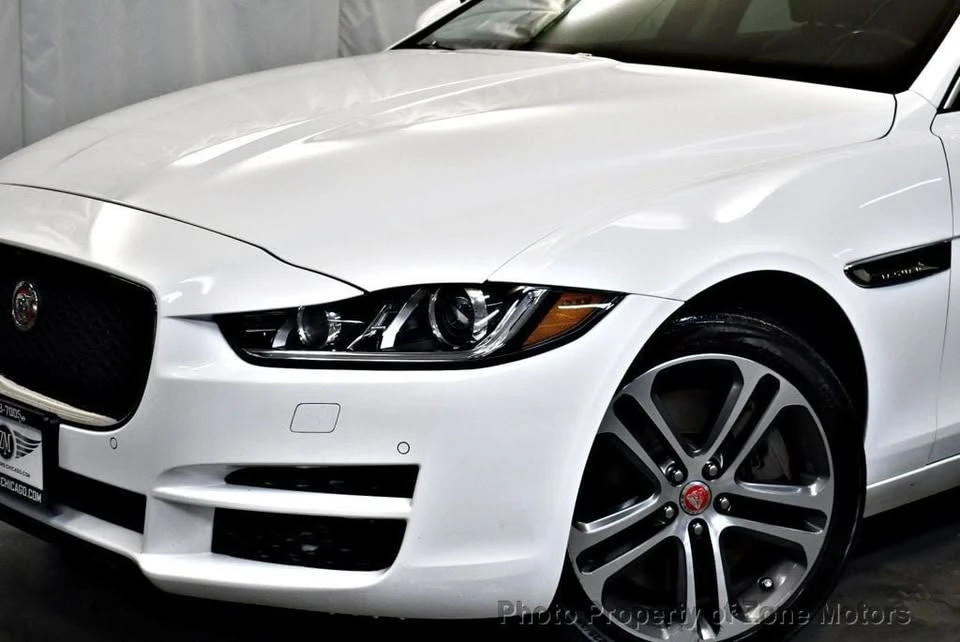 2017 Jaguar XE - Image 3 of 19