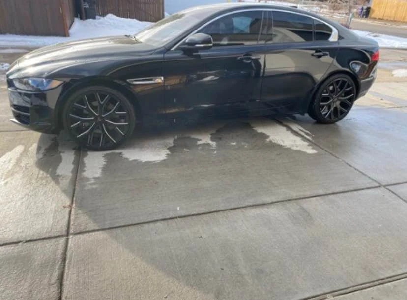 2017 Jaguar XE - Image 2 of 10