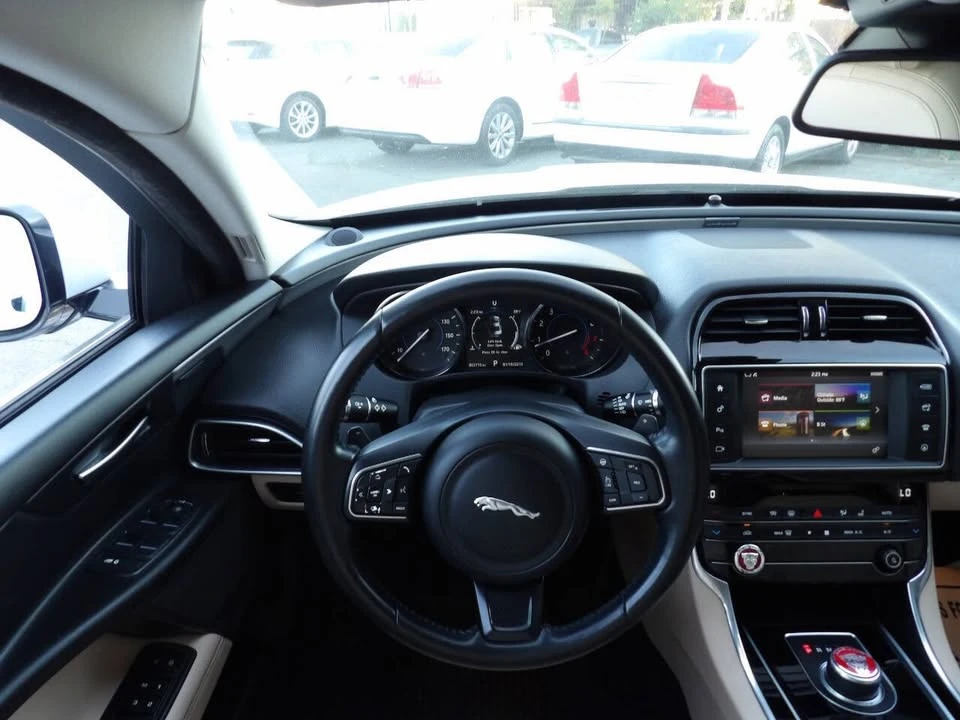 2017 Jaguar XE - Image 5 of 16