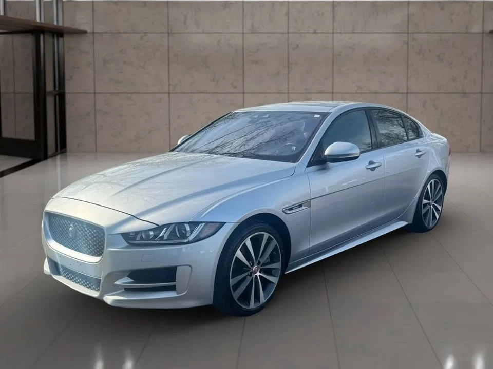 2017 Jaguar XE - Image 5 of 20