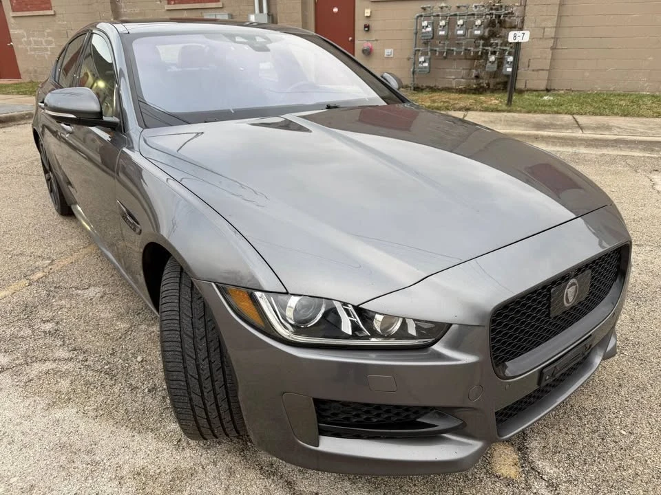 2017 Jaguar XE - Image 3 of 19
