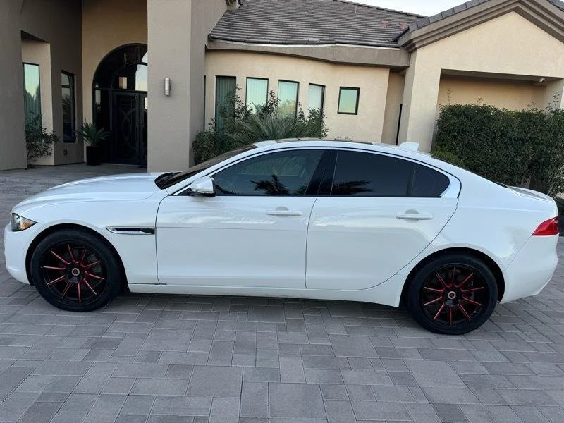 2017 Jaguar XE - Image 8 of 20