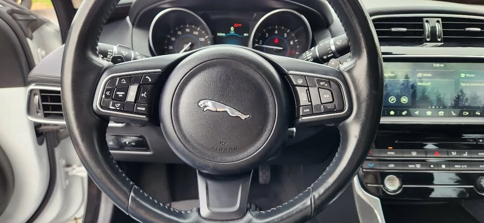 2017 Jaguar XE - Image 20 of 20