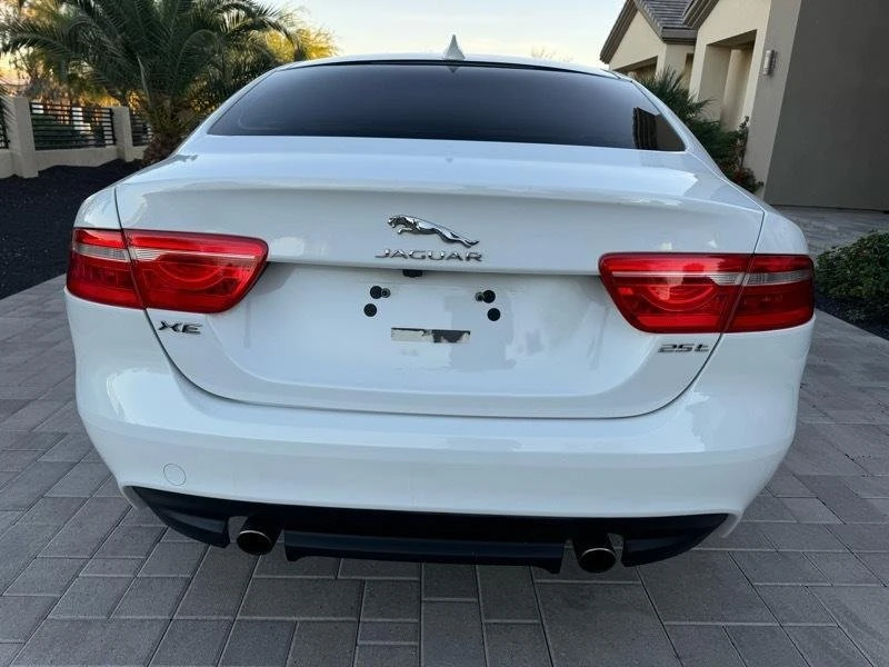 2017 Jaguar XE - Image 6 of 20