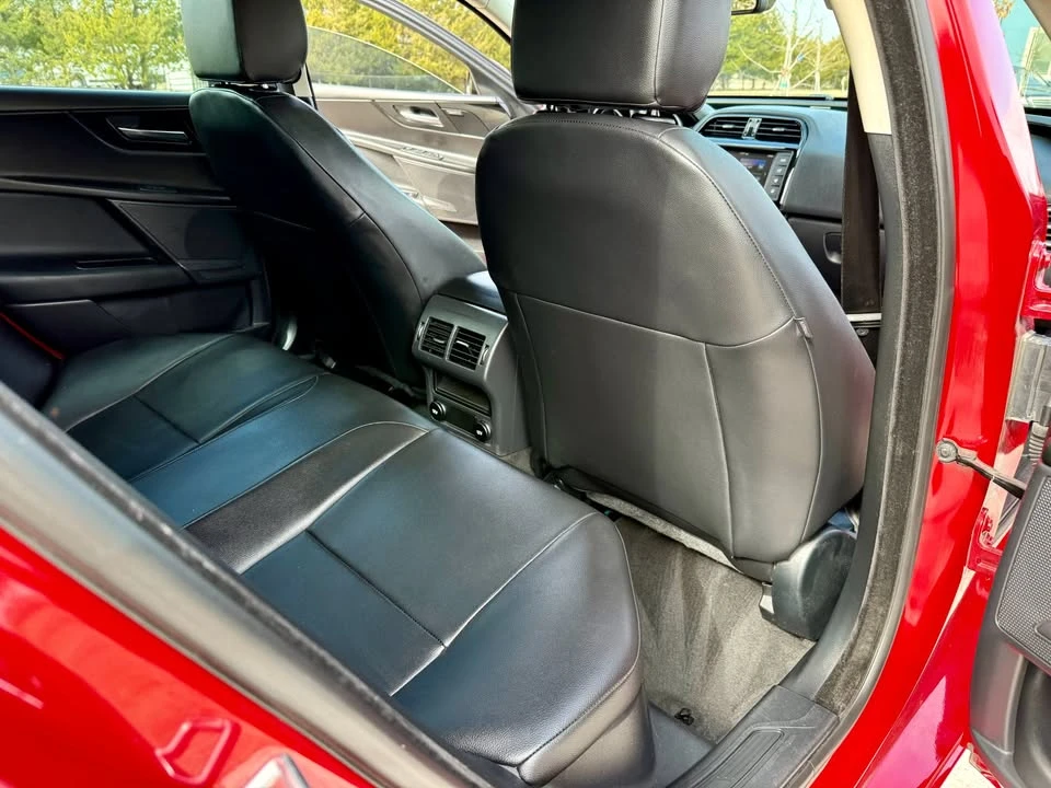 2017 Jaguar XE - Image 20 of 20