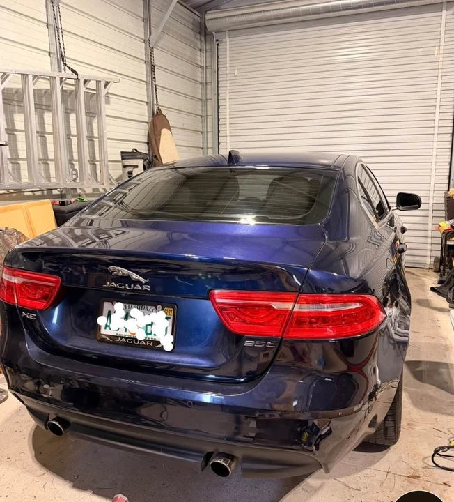 2017 Jaguar XE - Image 12 of 12