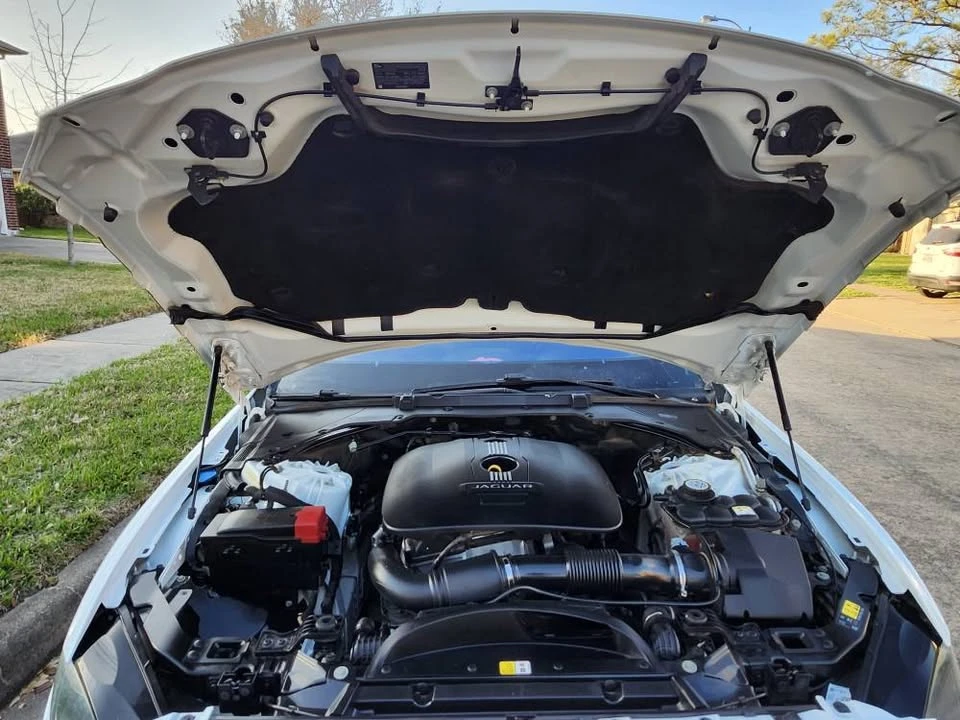 2017 Jaguar XE - Image 20 of 20