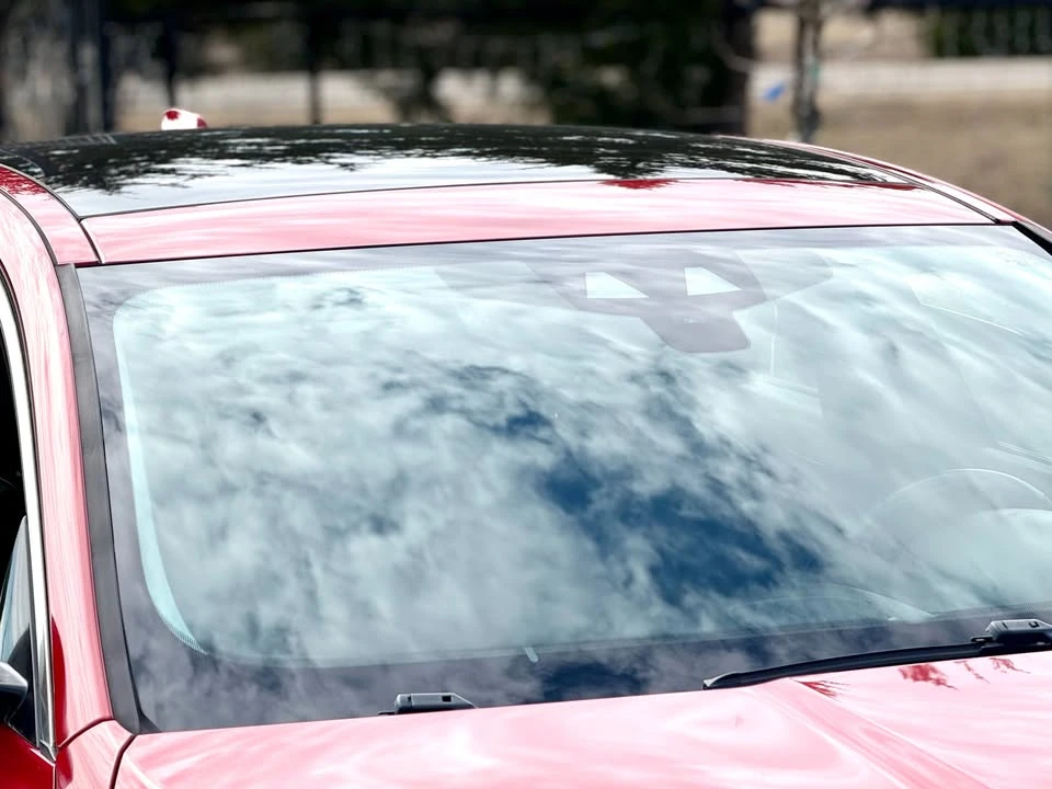 2017 Jaguar XE - Image 4 of 20