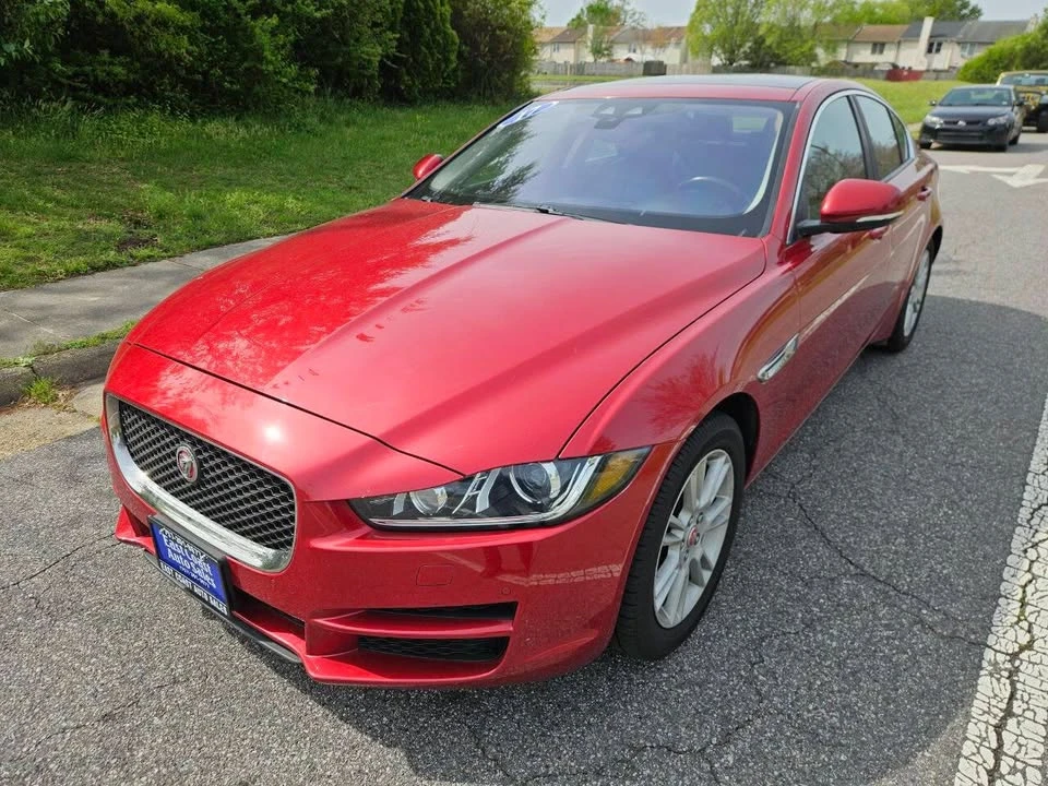 2017 Jaguar XE - Image 3 of 20