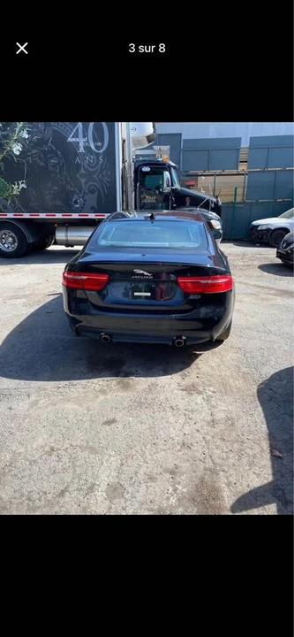 2017 Jaguar XE - Image 3 of 8