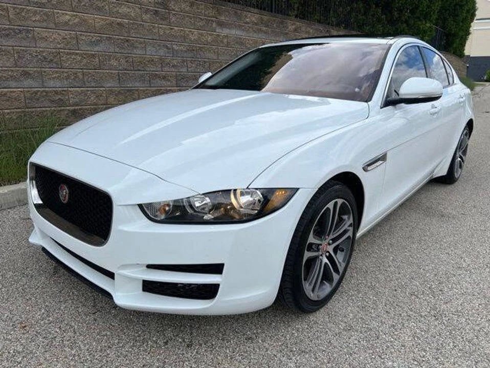 2017 Jaguar XE - Image 2 of 20