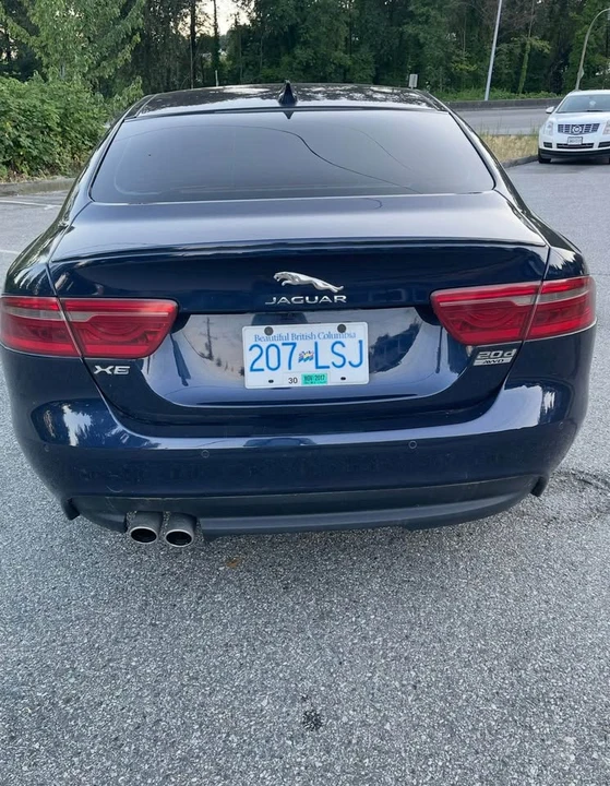 2017 Jaguar XE - Image 18 of 18