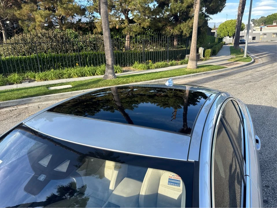 2017 Jaguar XE - Image 12 of 19