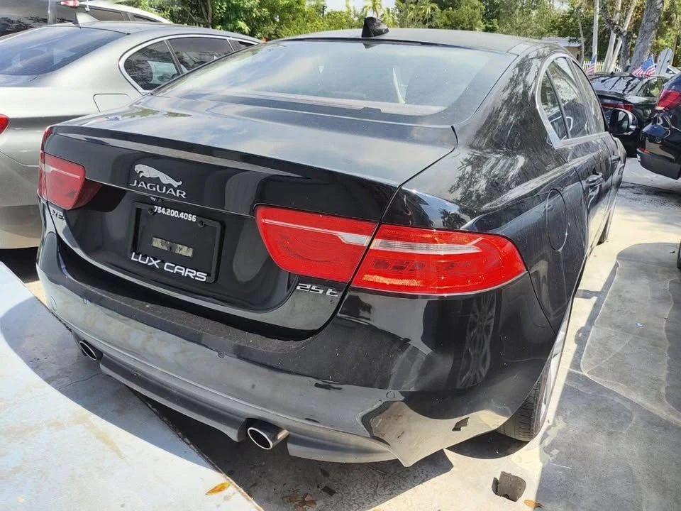 2017 Jaguar XE - Image 12 of 20