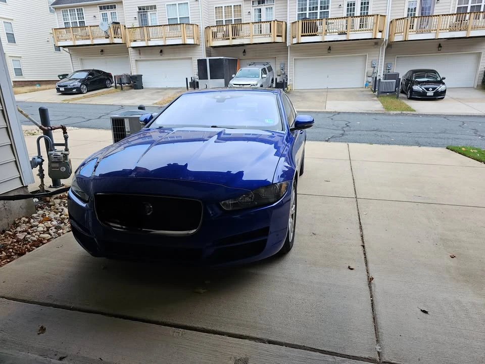 2017 Jaguar XE - Image 3 of 14