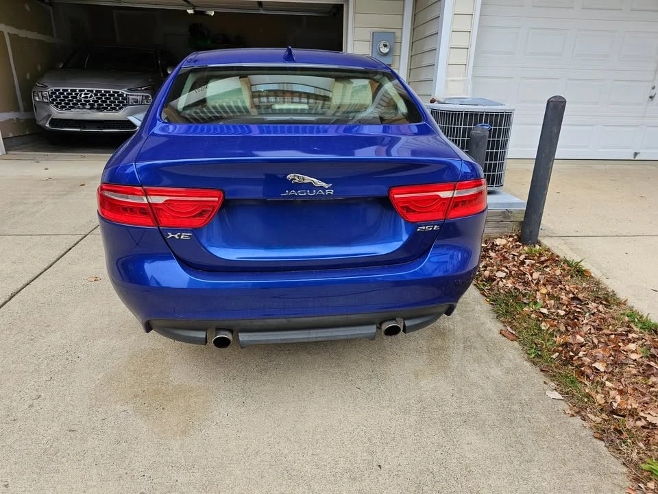 2017 Jaguar XE - Image 2 of 14