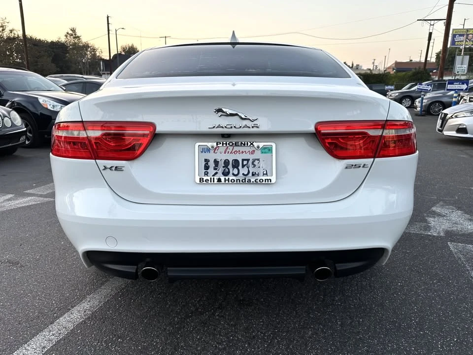 2017 Jaguar XE - Image 6 of 20
