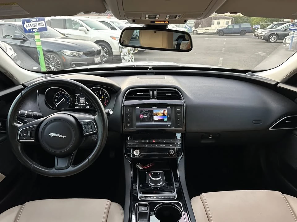 2017 Jaguar XE - Image 12 of 20