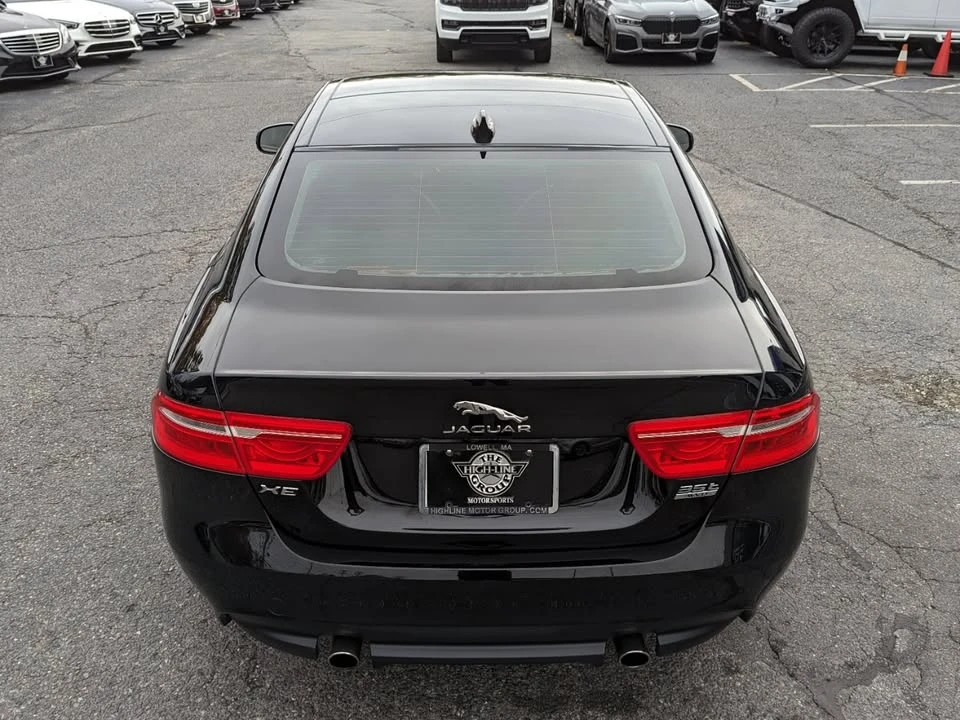 2017 Jaguar XE - Image 7 of 18