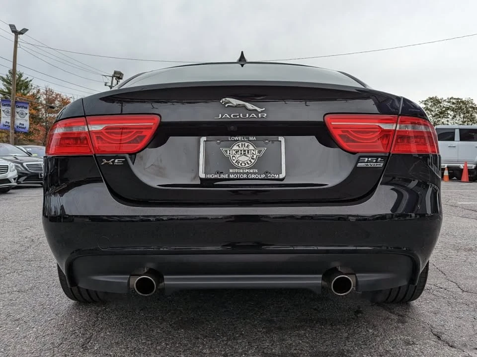 2017 Jaguar XE - Image 8 of 18