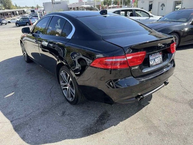 2017 Jaguar XE - Image 6 of 20