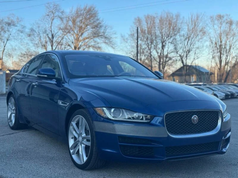 2017 Jaguar XE - Image 2 of 16