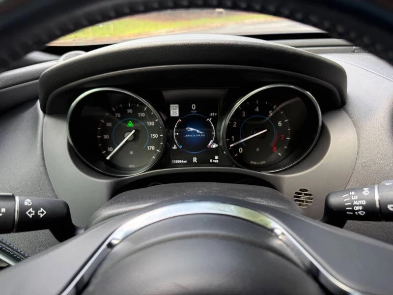 2017 Jaguar XE - Image 12 of 20