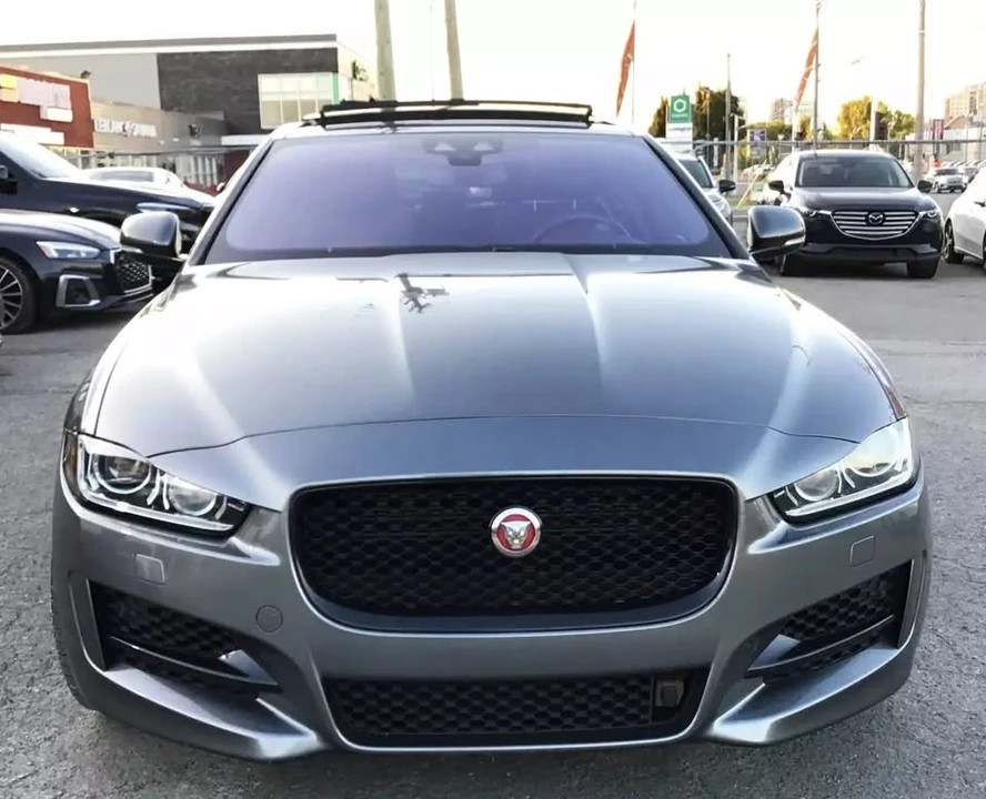 2017 Jaguar XE - Image 2 of 20