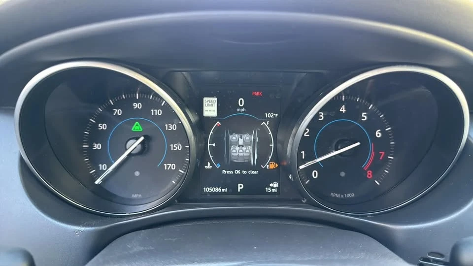 2017 Jaguar XE - Image 17 of 17