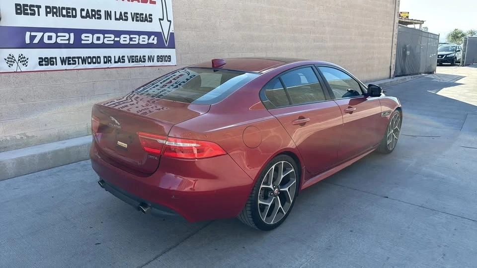 2017 Jaguar XE - Image 6 of 17