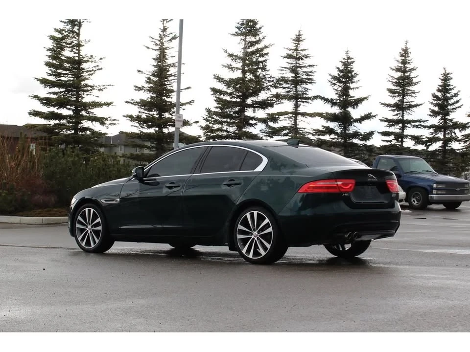2017 Jaguar XE - Image 6 of 14