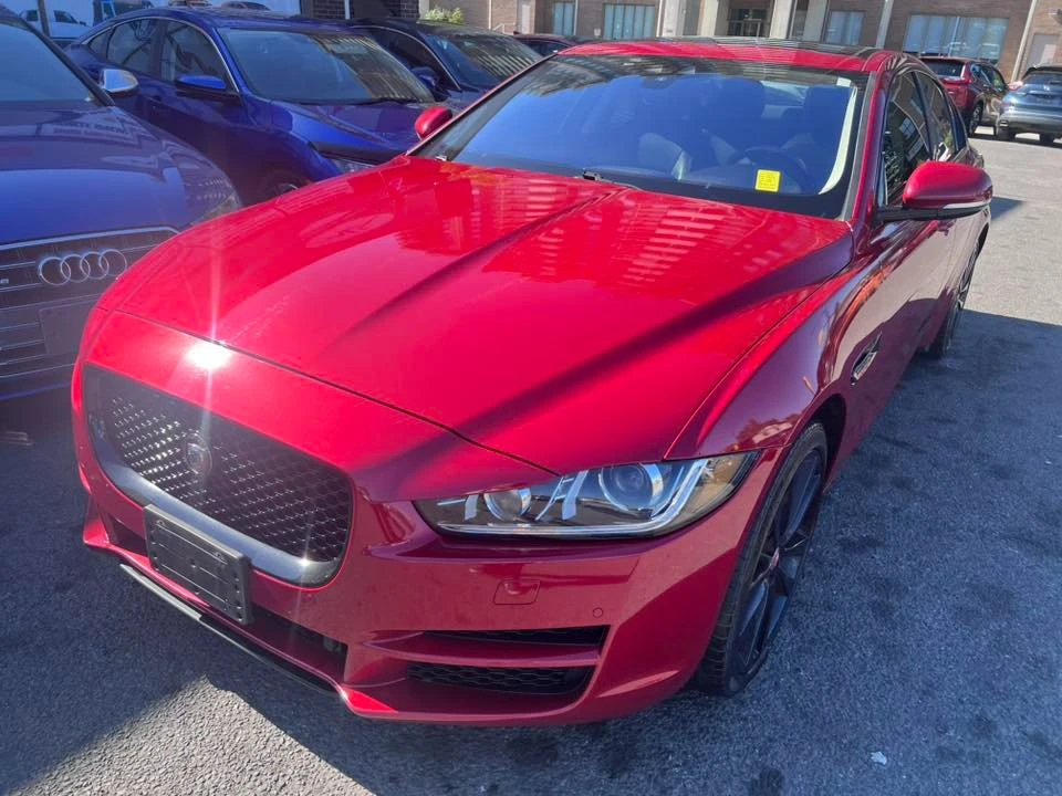 2017 Jaguar XE - Image 6 of 17