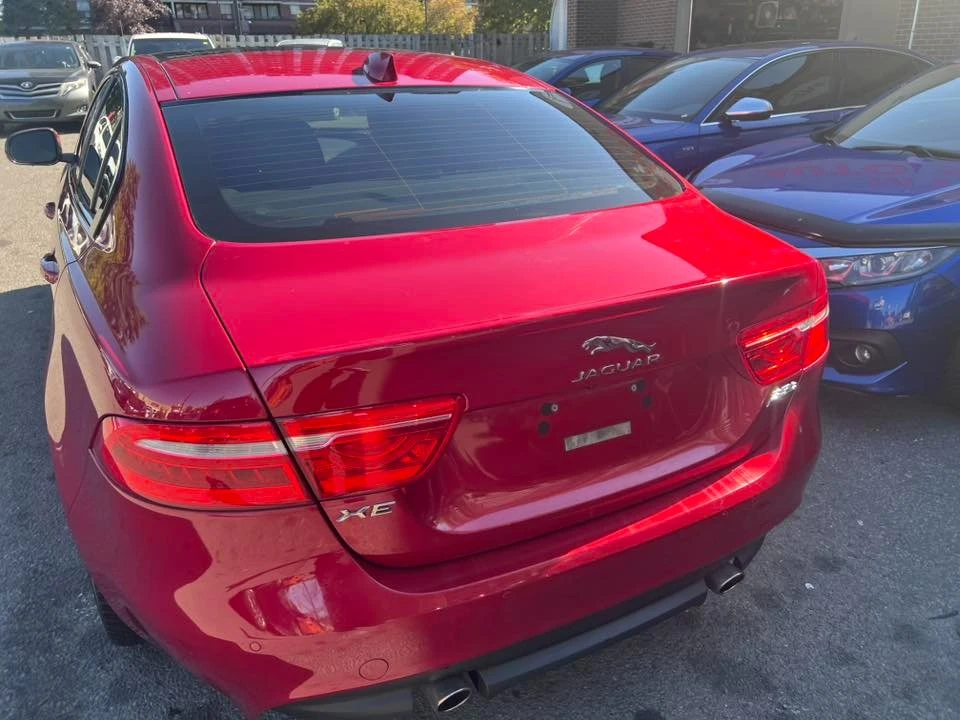 2017 Jaguar XE - Image 7 of 17