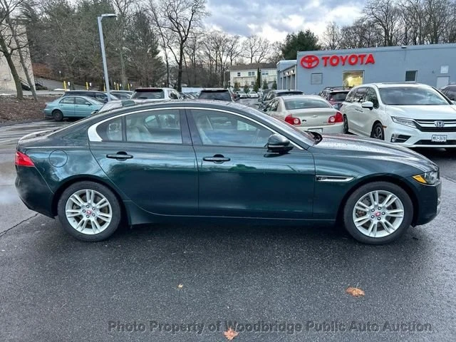 2017 Jaguar XE - Image 3 of 19