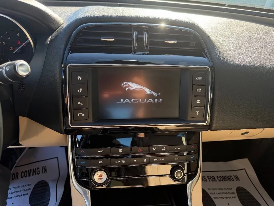 2017 Jaguar XE - Image 20 of 20