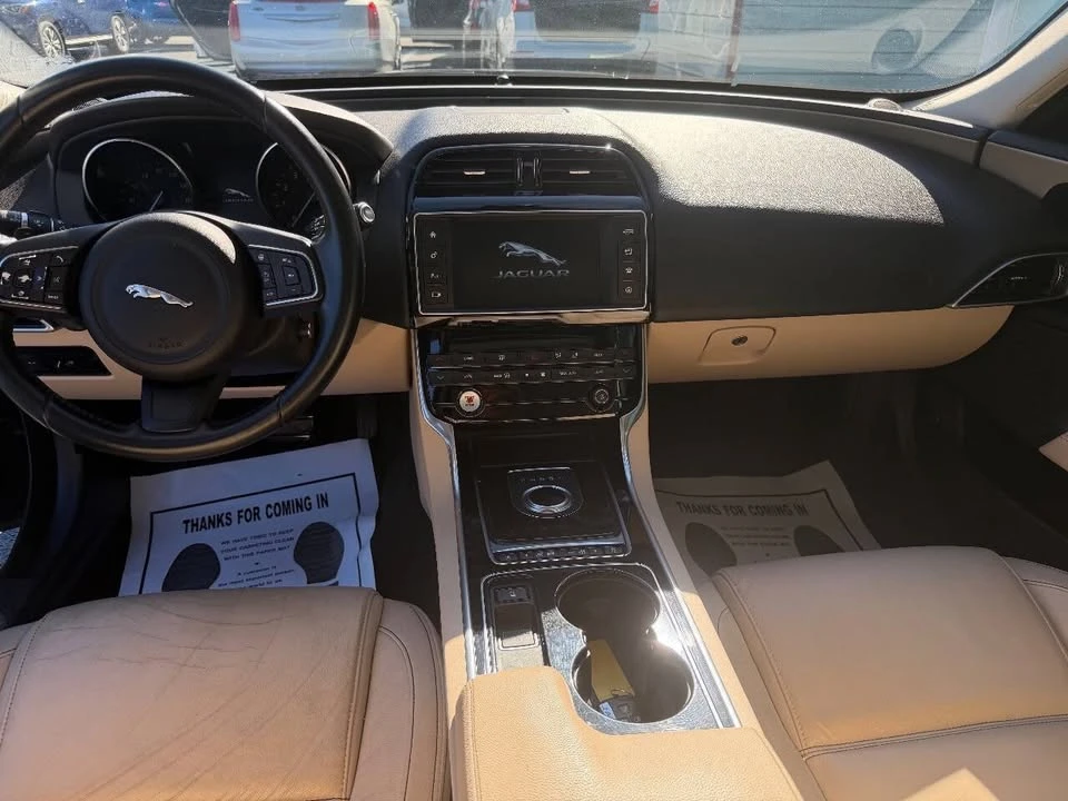 2017 Jaguar XE - Image 15 of 20