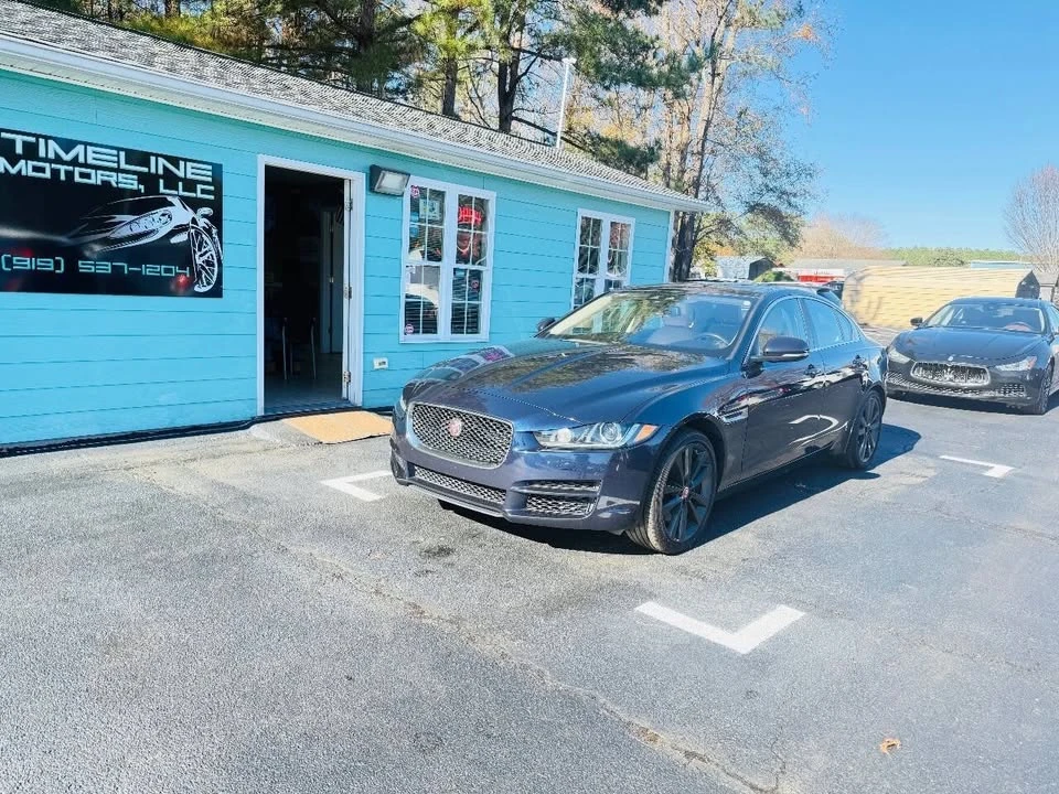 2017 Jaguar XE - Image 2 of 20