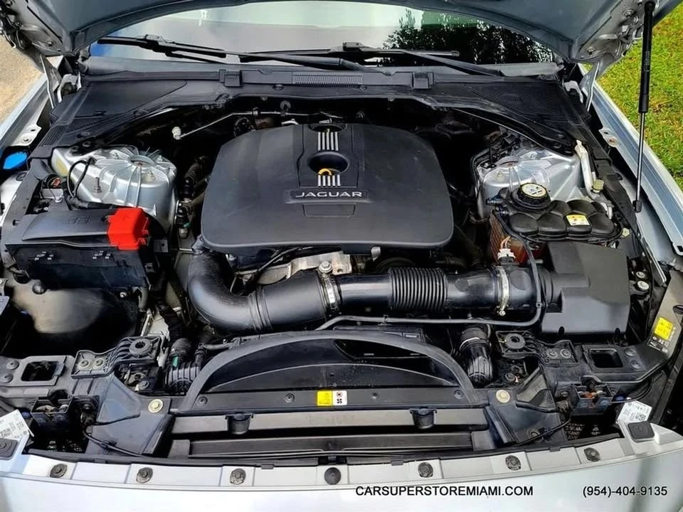 2017 Jaguar XE - Image 19 of 19