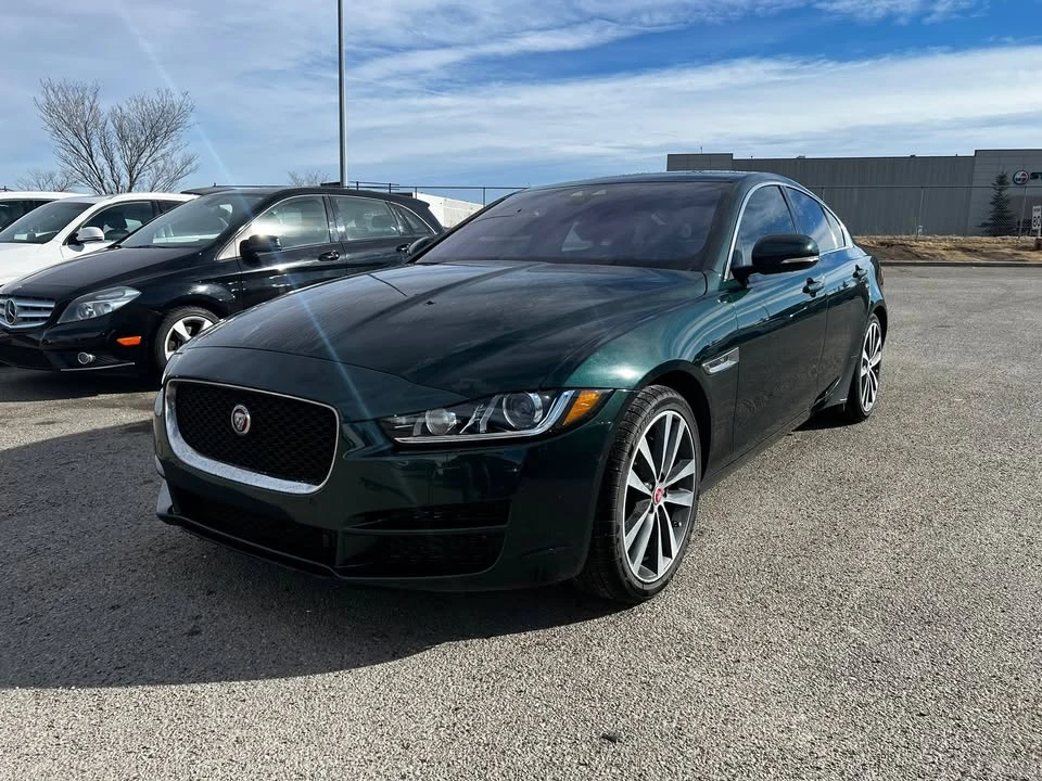 2017 Jaguar XE - Image 2 of 10
