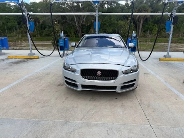 2017 Jaguar XE - Image 13 of 14