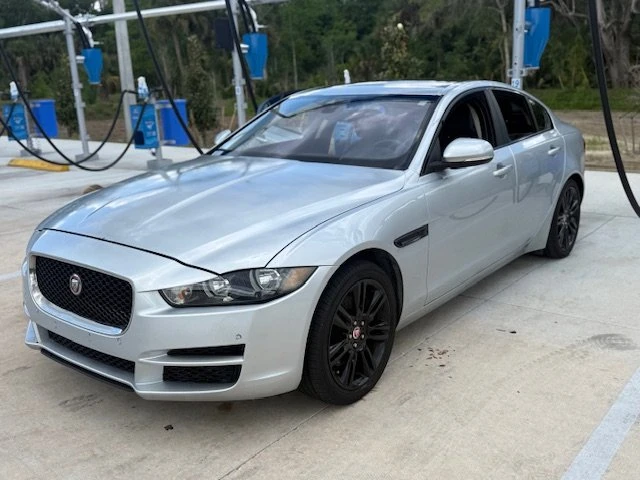 2017 Jaguar XE - Image 10 of 14