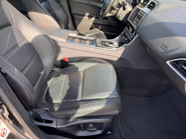 2017 Jaguar XE - Image 11 of 13