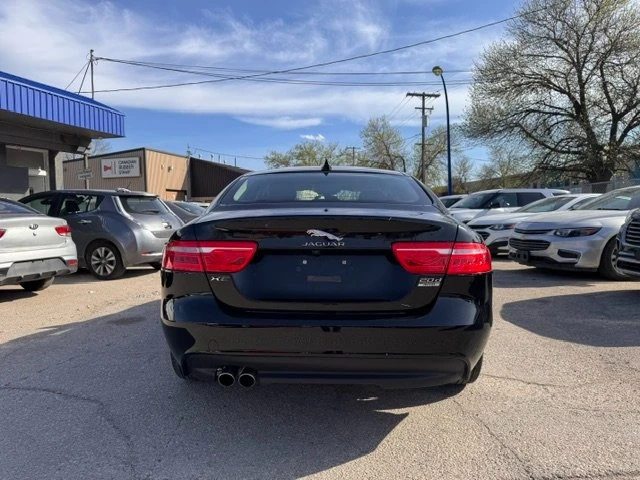 2017 Jaguar XE - Image 4 of 13
