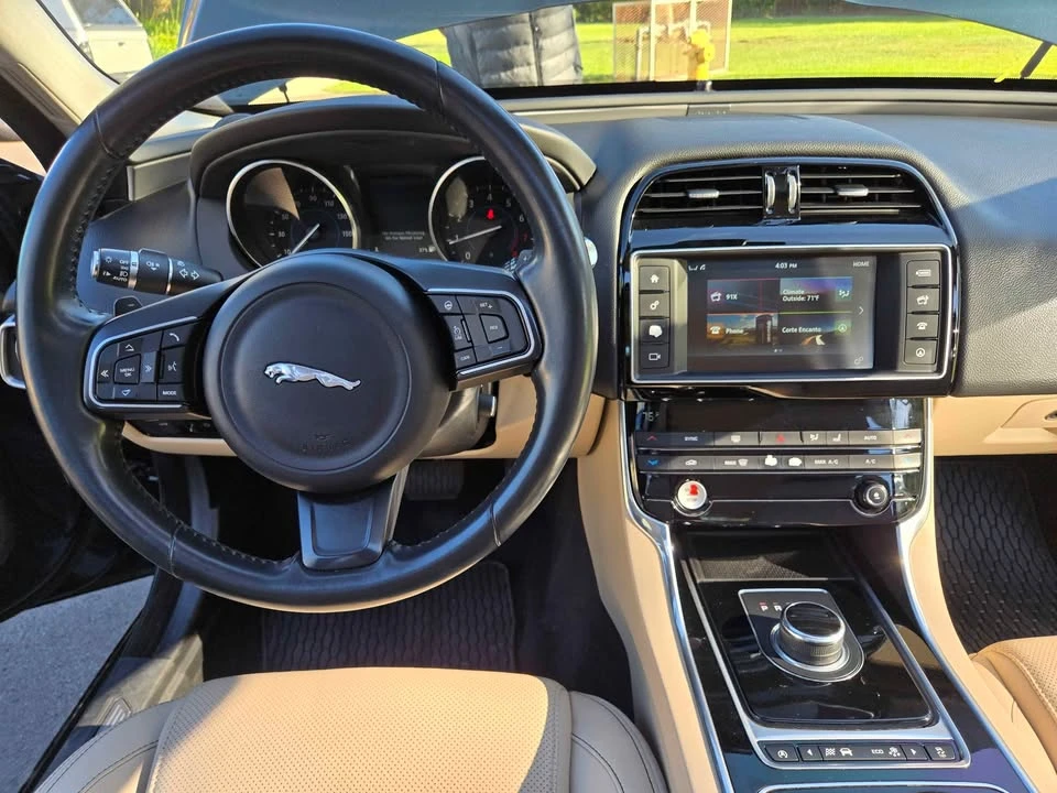 2017 Jaguar XE - Image 16 of 20