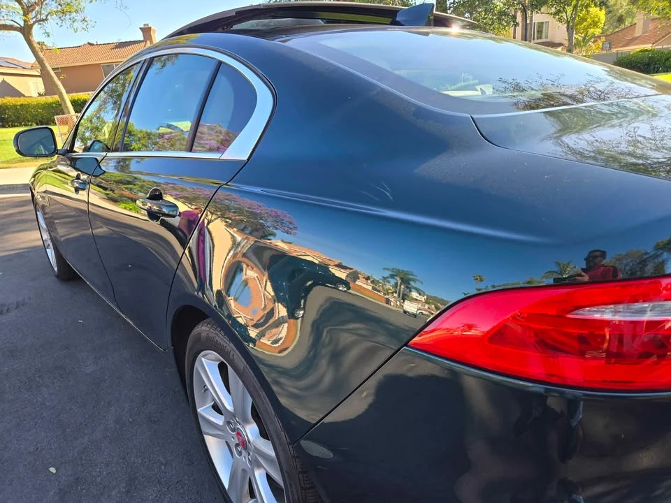 2017 Jaguar XE - Image 9 of 20