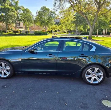 2017 Jaguar XE Prestige