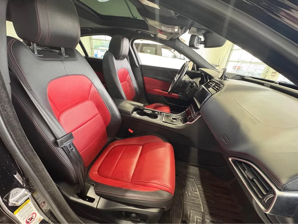 2017 Jaguar XE - Image 12 of 18